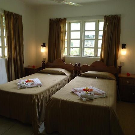 Chez Michelin Pension Residence Guest House La Digue Buitenkant foto
